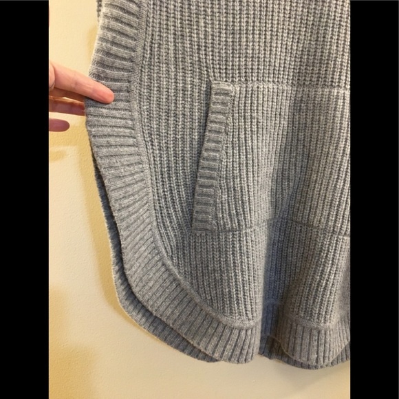 &. UGG Raelynn Sweater - Picture 10 of 16